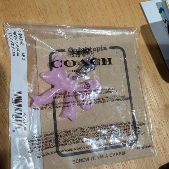 Low Start Coach Pink Bow Charm - Picture 2 of 3